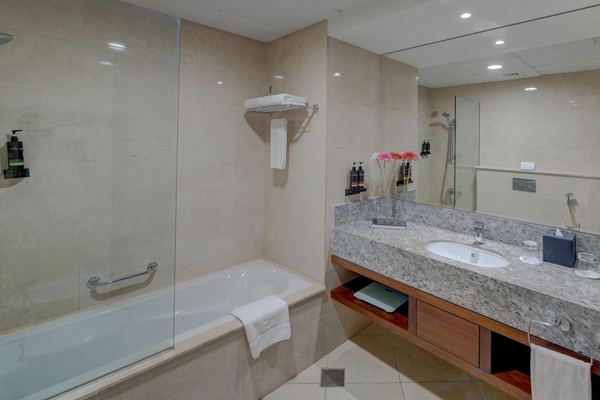 Suha Creek Hotel Apartment, Waterfront Jaddaf, Dubai Eksteriør bilde